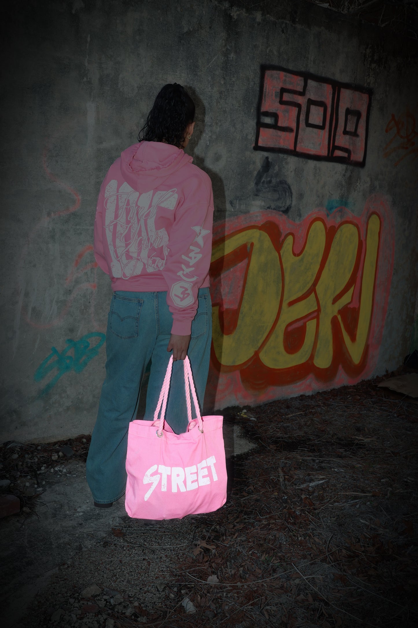 STREET TOTE